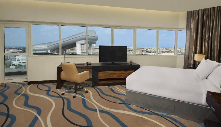 هتل و مجوعه اقامتی دابل تری بای هیلتون دبی - البرشا