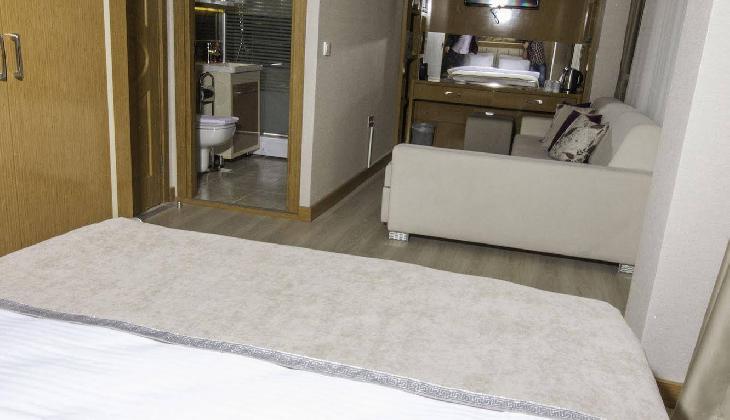 De Maison Airport Hotel