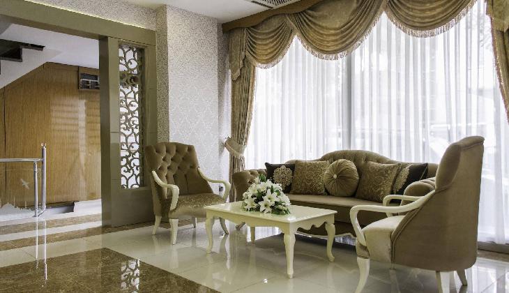 De Maison Airport Hotel