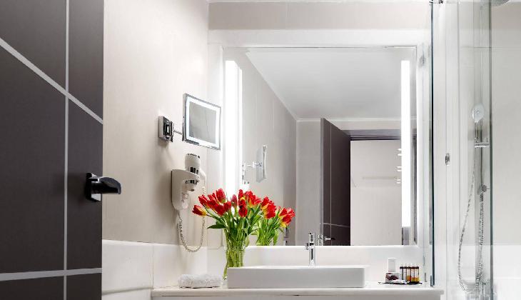 هتل هالیدی سوییت