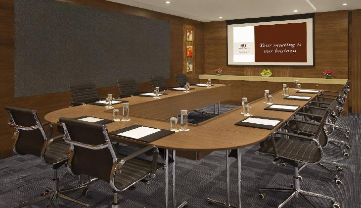 هتل و مجوعه اقامتی دابل تری بای هیلتون دبی - البرشا