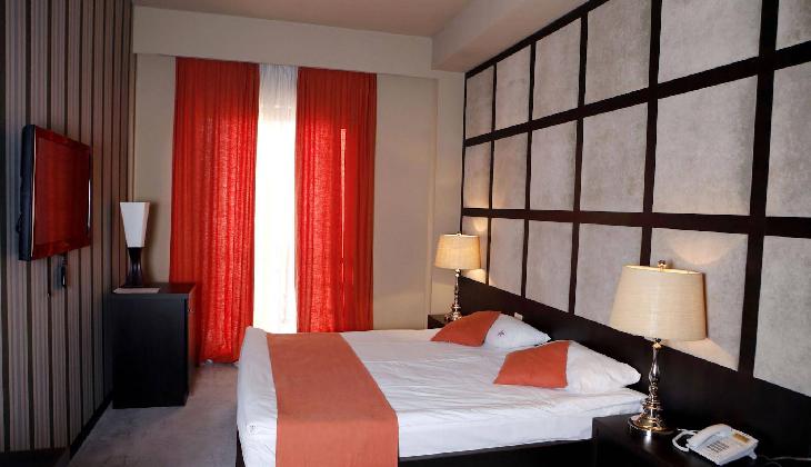 هتل تورا پالاس