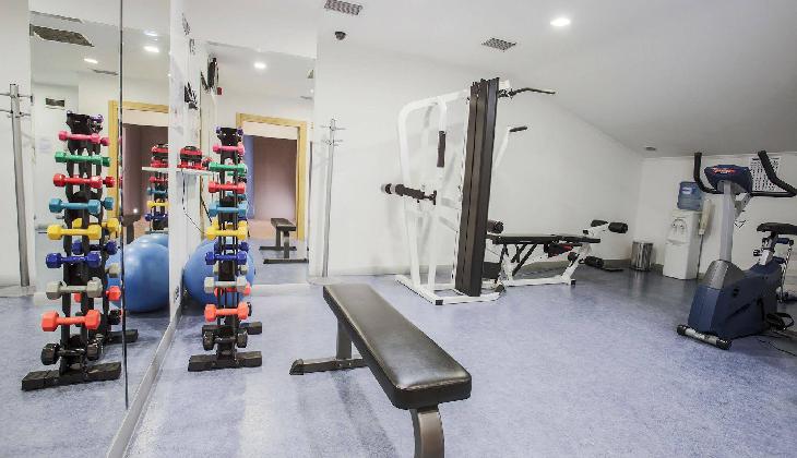 Housez Suites & Apartments