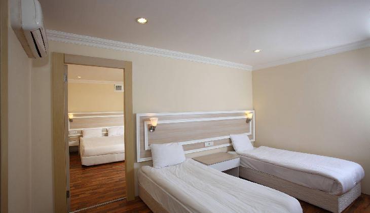 Royal Arena Resort&Spa