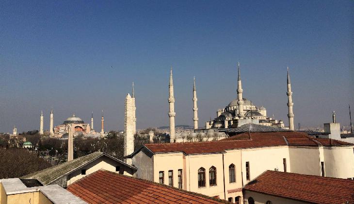 Caravan Palace Apart