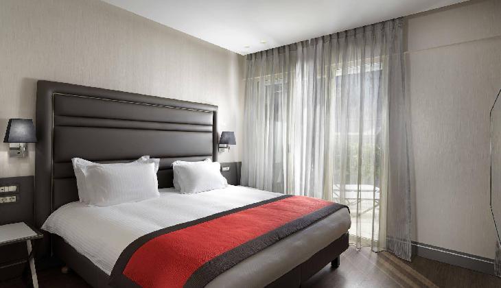 هتل هالیدی سوییت