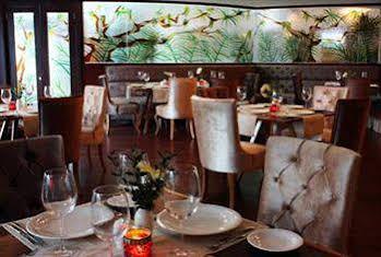 Dream Hill Asia Business Deluxe Hotel