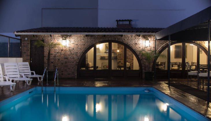 Apart Hotel El Doral