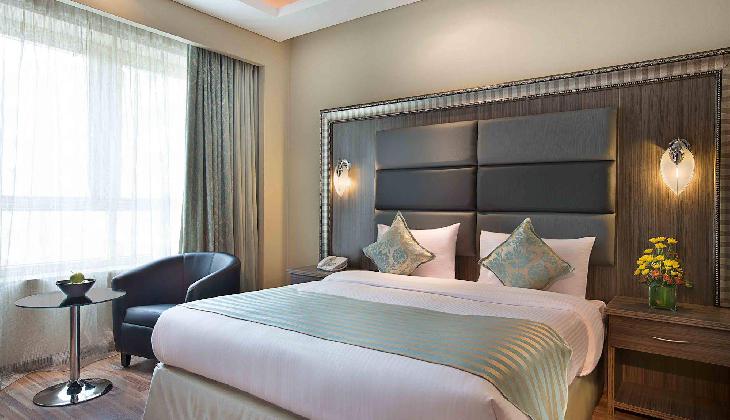 هتل بلوبی بلک استون