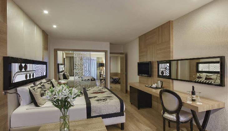 هتل دلفین امپریال لارا