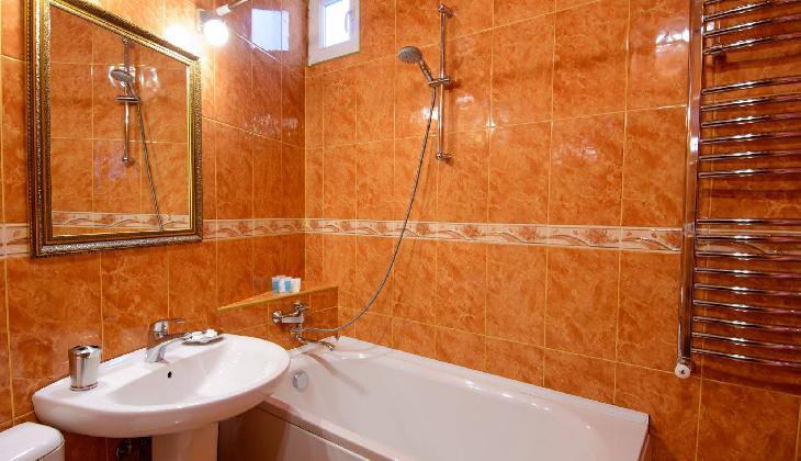 Boutique Hotel British House