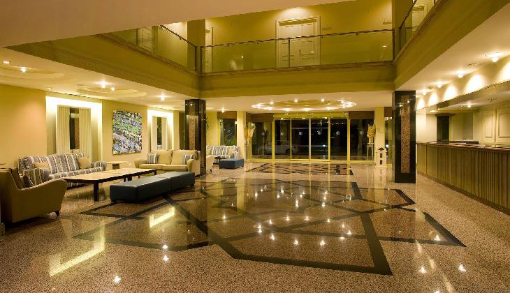 هتل پرزا دی فینایکا و سوئیتز