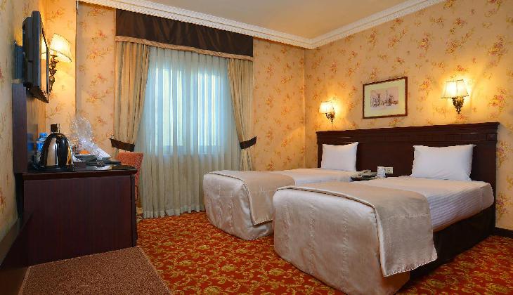 هتل پِرا رُز