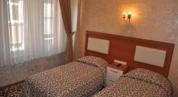 هتل کایا مادرید