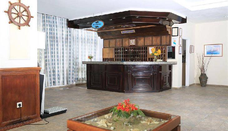 Jacaranda Hotel Apartments