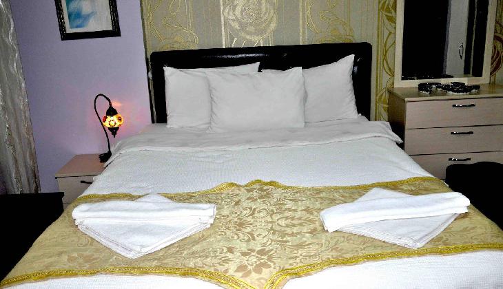 Caravan Palace Apart