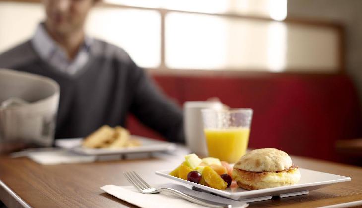 هتل حیات پلیس رقه