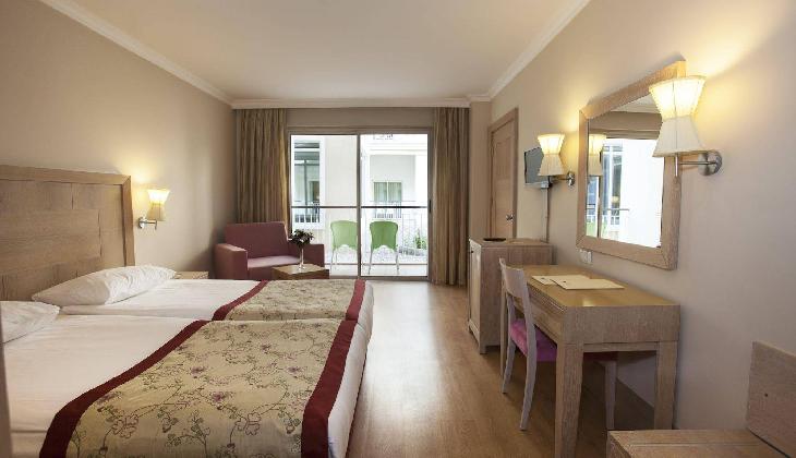 هتل ورا میر ریزورت