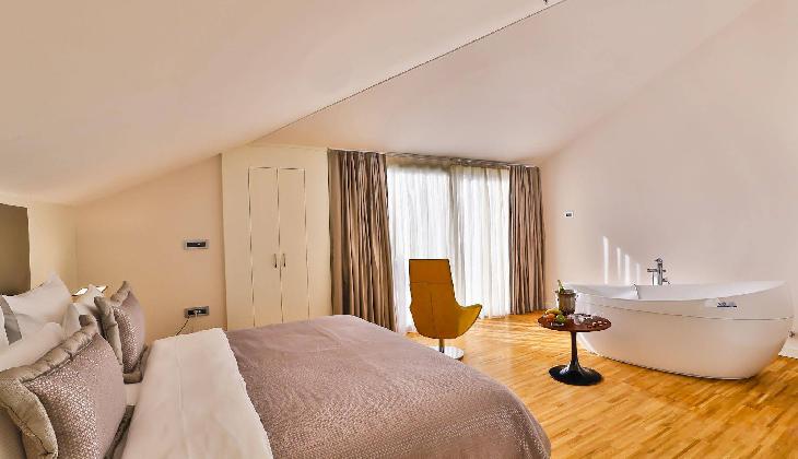 Business Life Boutique Hotel