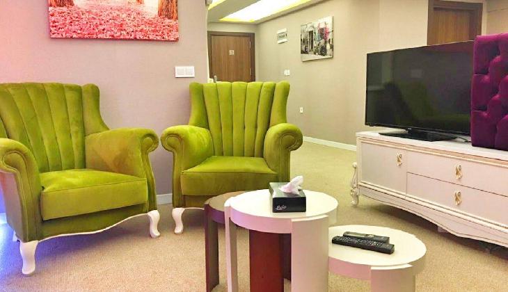 Royal Life Exclusive