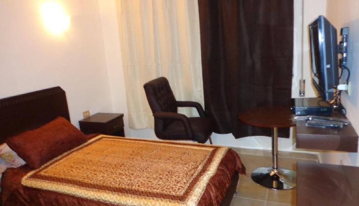 Al Fawanes Hotel Apartments