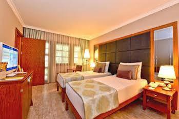 Club Magic Life Water World Imperial