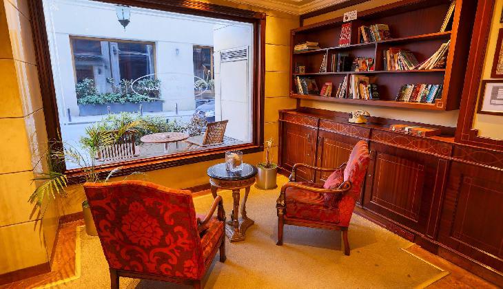 هتل پِرا رُز