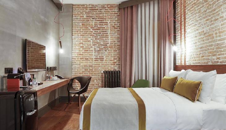 Occidental The Public