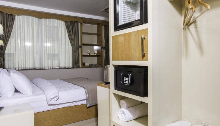 De Maison Airport Hotel