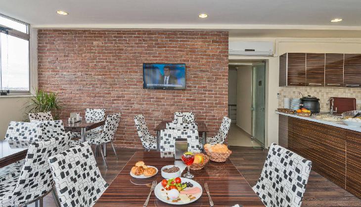 هتل اینویکتوم رزیدنس