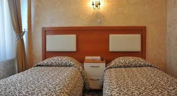 هتل کایا مادرید