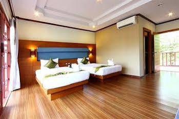 Fanari Khaolak Resort (Fanari Courtyard Wing)