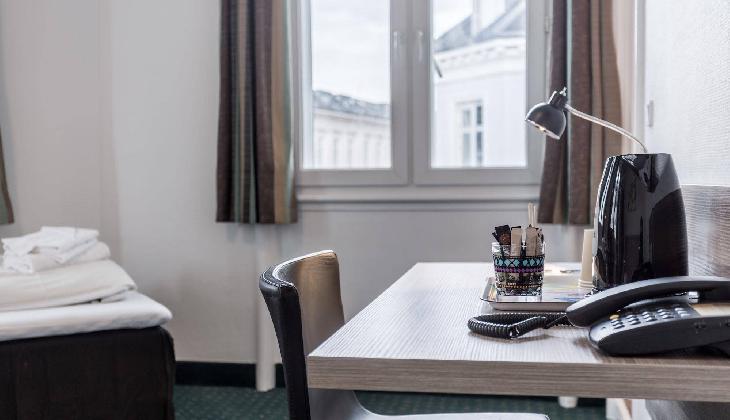 Good Morning + Copenhagen Star