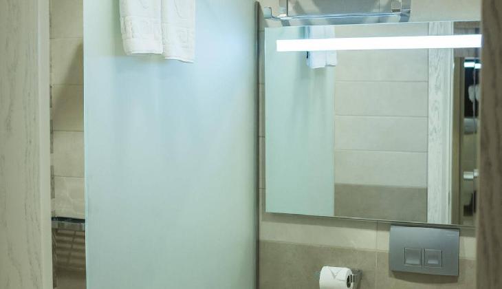 Colosseum Marina Hotel Batumi