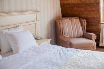 Premier Geneva Hotel