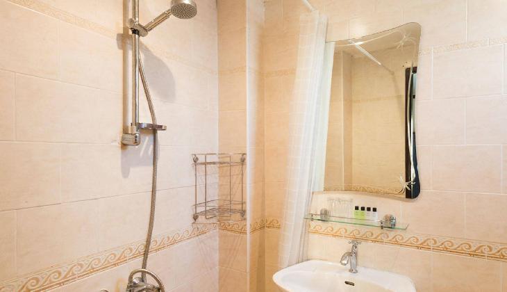 New Road Guest House