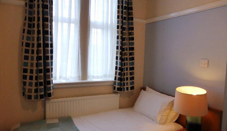 Isis Restaurant & Hotel