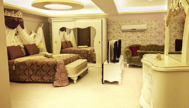 Royal Life Exclusive