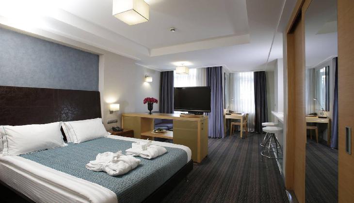 Housez Suites & Apartments