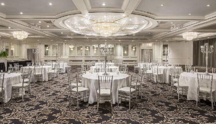 Crowne Plaza Montreal Airport