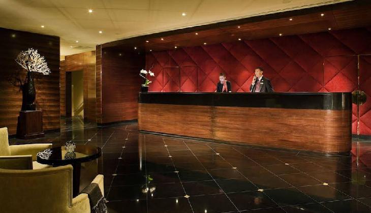 هتل وارویک شانزه لیزه