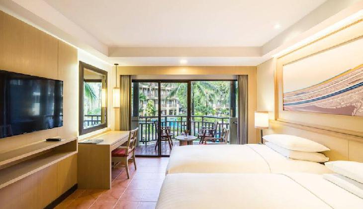 Phuket Marriott Resort & Spa, Merlin Beach