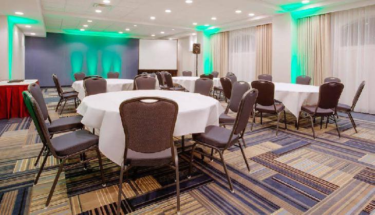 Holiday Inn Ottawa East