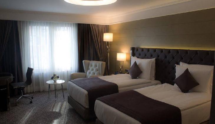 هتل رادیسون بلو شیشلی