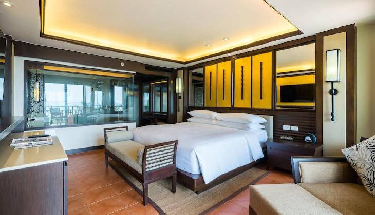 Phuket Marriott Resort & Spa, Merlin Beach