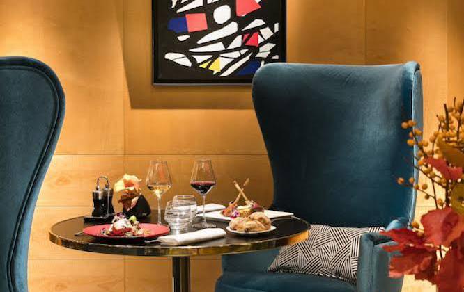 هتل وارویک شانزه لیزه