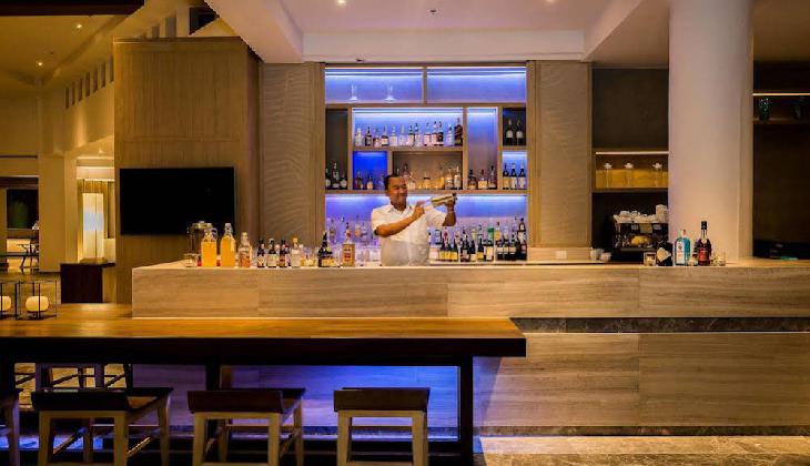 Phuket Marriott Resort & Spa, Merlin Beach