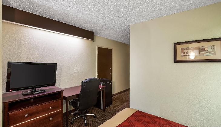 Econo Lodge Inn & Suites Richardson