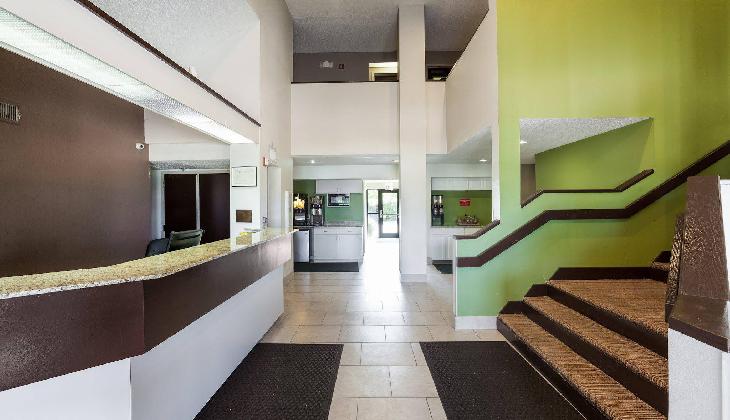 Econo Lodge Inn & Suites Richardson