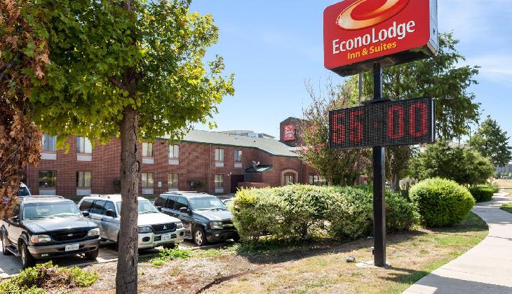 Econo Lodge Inn & Suites Richardson